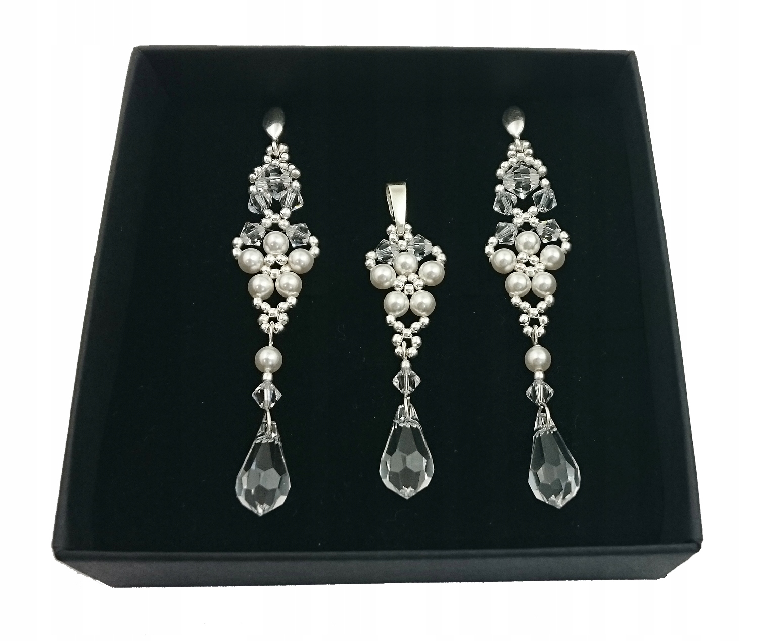

Komplet z kryształów i pereł Swarovski 1712
