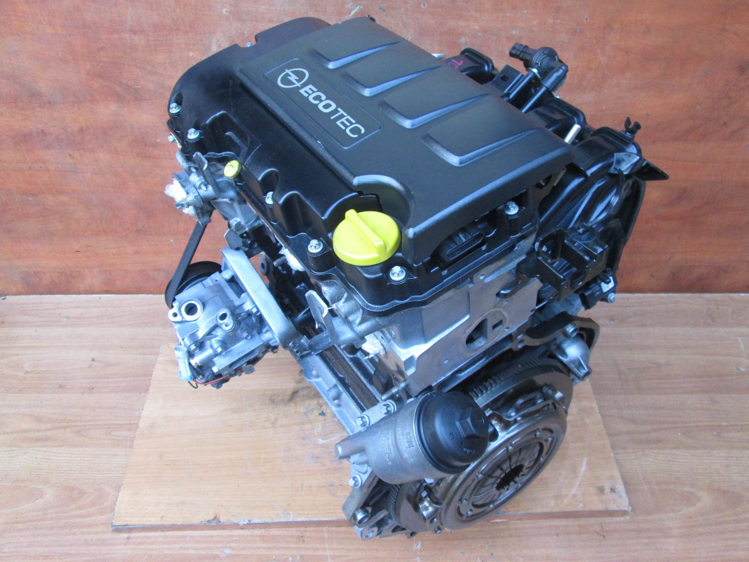 Двигатель мерива б. Opel 1,4 двигатель. Двигатель Опель Корса д 1.4. Двигатель Опель Корса 1.4 z14xep.