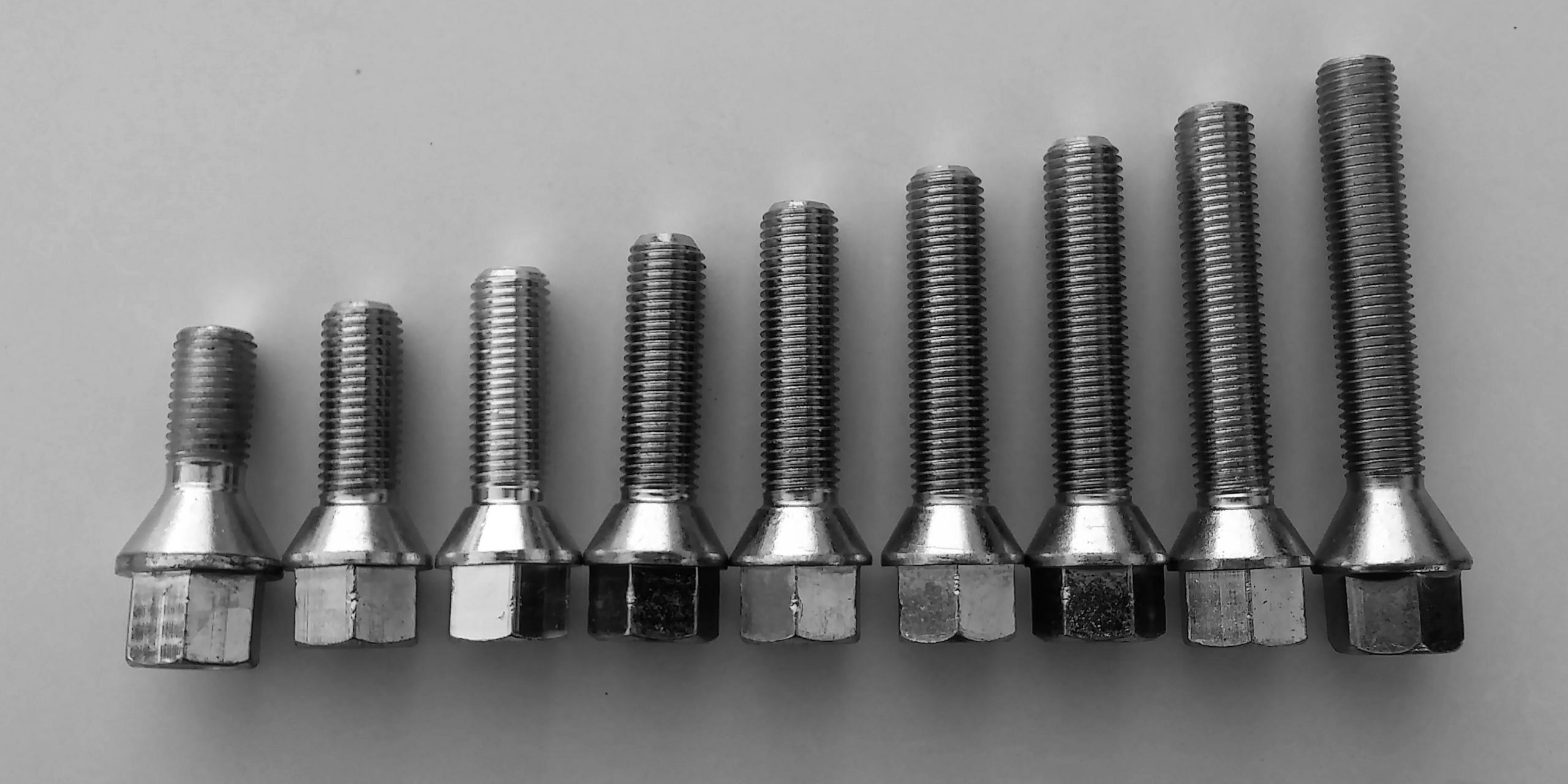 Spacers + bolts 5X100 57.1 gr 5 мм Audi SEAT VW