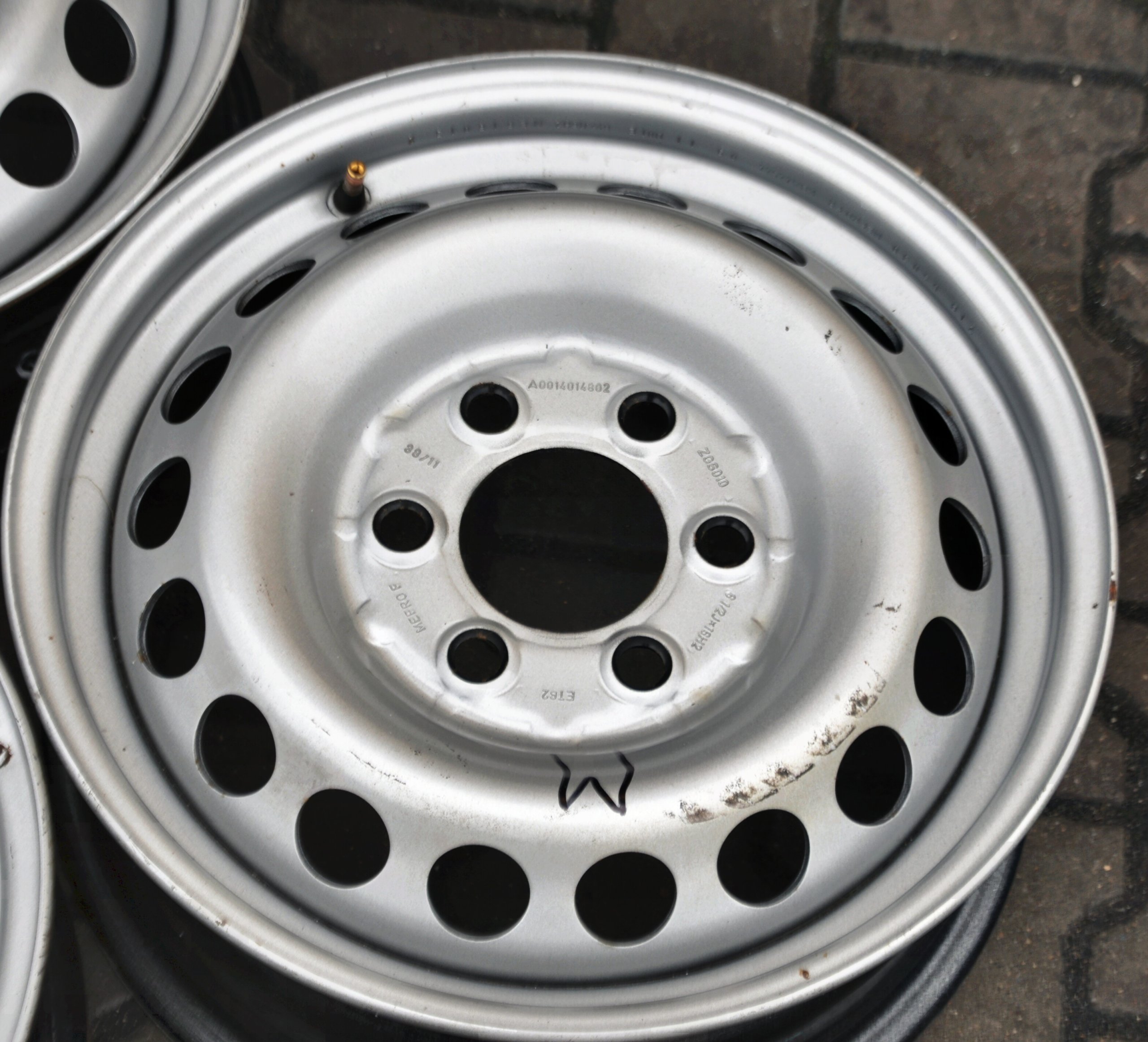 FELGA STALOWA MERCEDES SPRINTER VW CRAFTER 6 5x16 Rim diameter 16