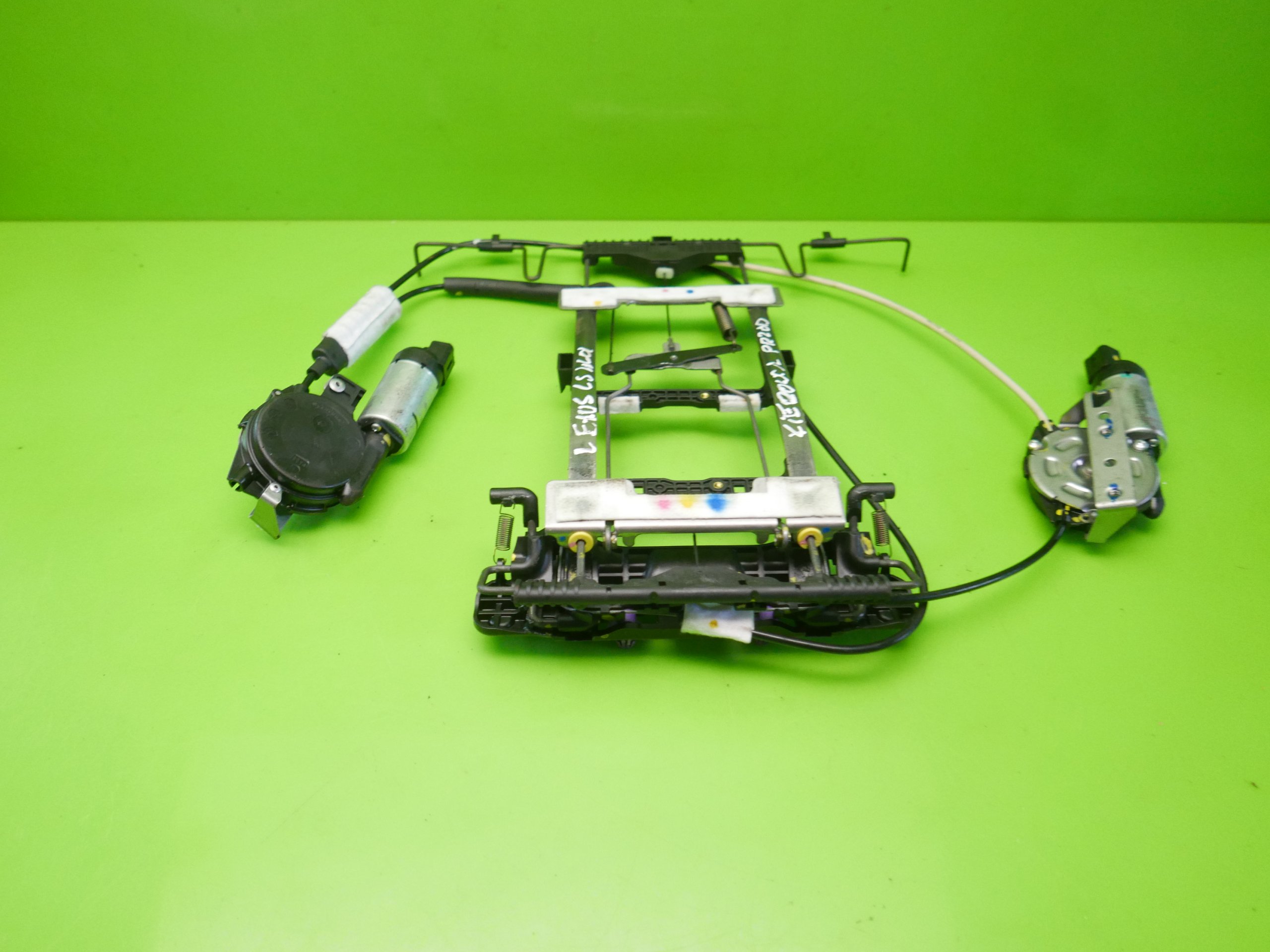 ДВИГАТЕЛЬ КАРКАС СИДЕНЬЯ ПЕРЕДНИЙ ЛЕВЫЙ LEXUS LS LS460L