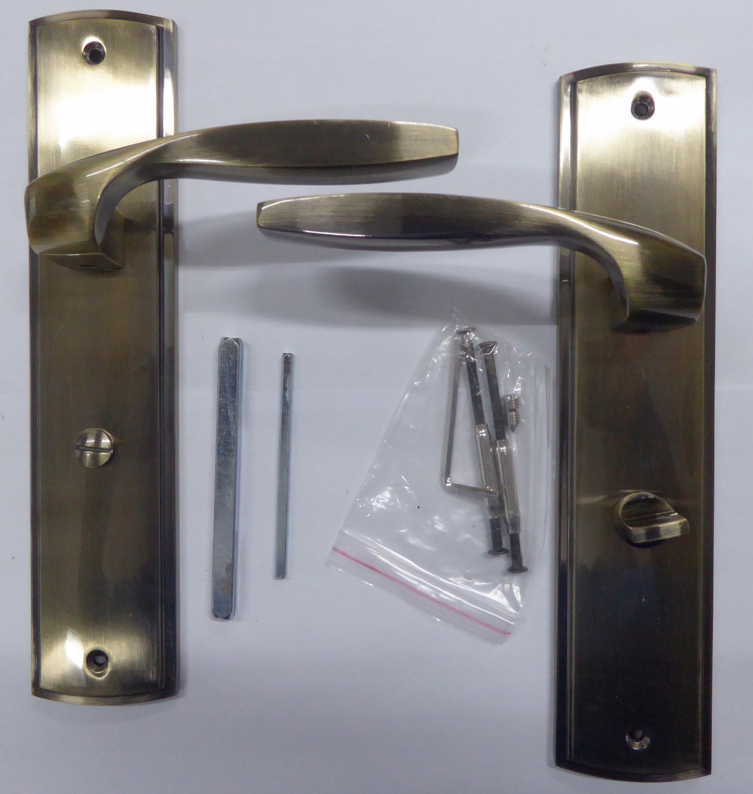 KLAMKA GATO DESIGN DUBAI DRZW. 72WC PATYNA Kod producenta 1