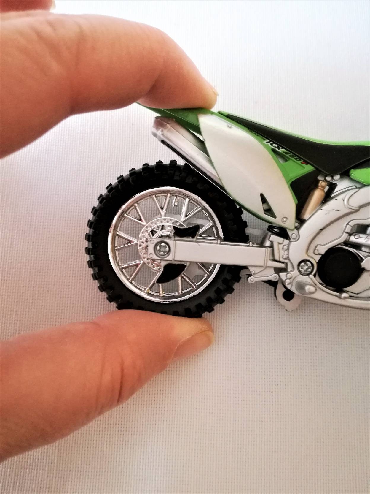 motocykl BBURAGO 1:18 MV Agusta F3 Serie Oro 2012 Marka Bburago