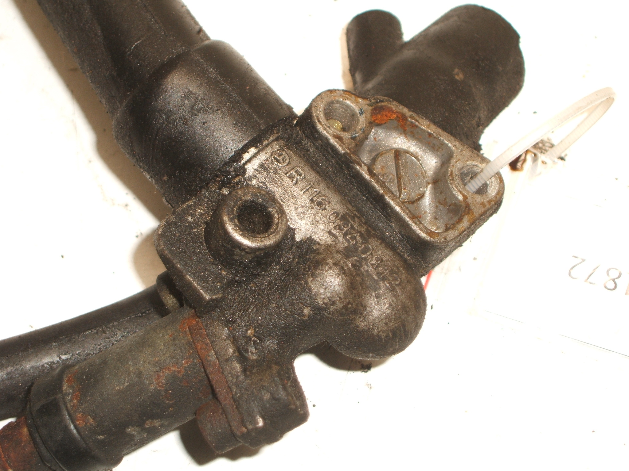 Mercedes W126 380 m116 пусковая форсунка