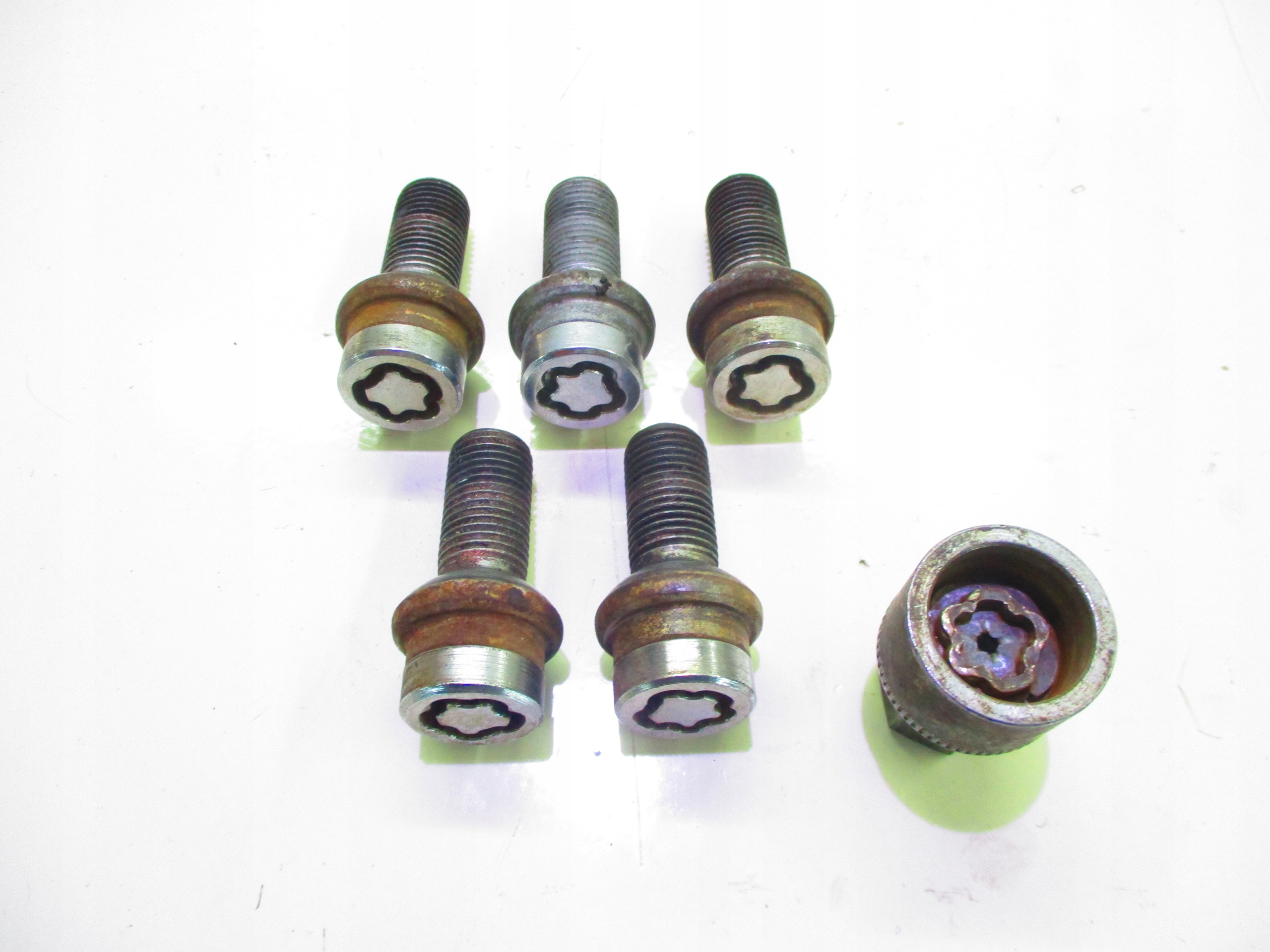 Mercedes ML W163 sruby zabezpieczajace zlodziejki