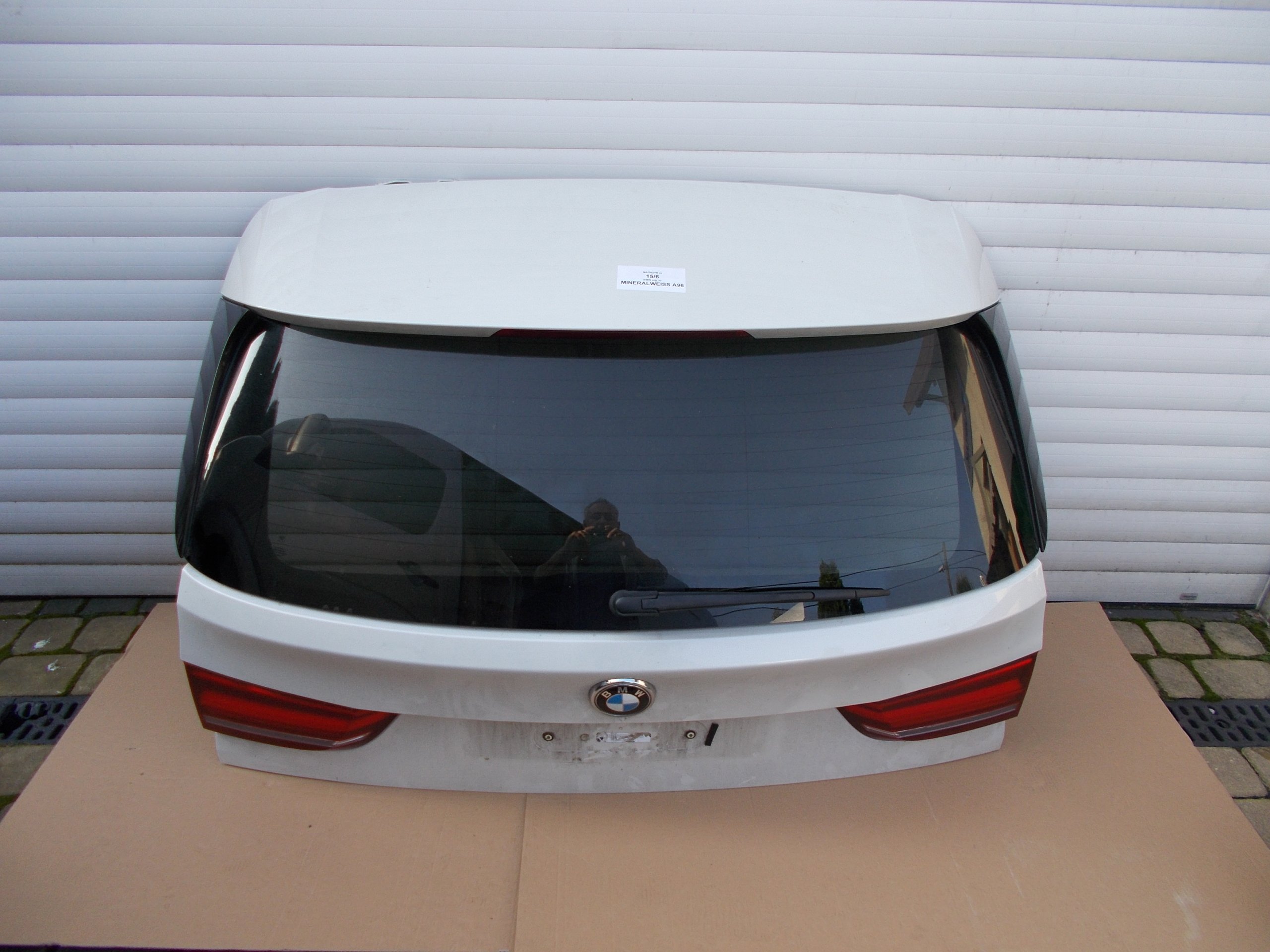KLAPA TYŁ BMW F15 MINERALWEISS A96