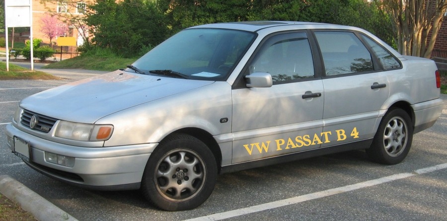 VW PASSAT B3 / B4 SEDAN 1988-1996r OWIEWKI HEKO Rodzaj owiewki