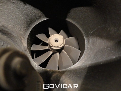 IDEAL TURBINA right BMW E70 X5 X6 M-POWER 555KM 1