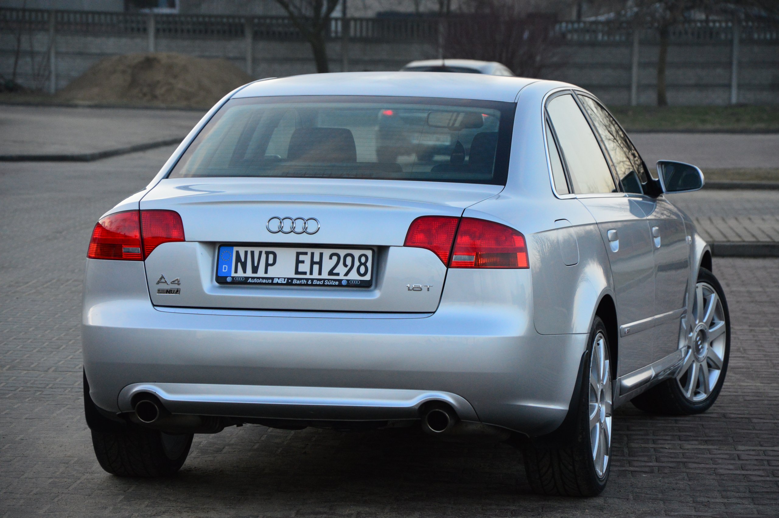 Жабо audi a4 b7