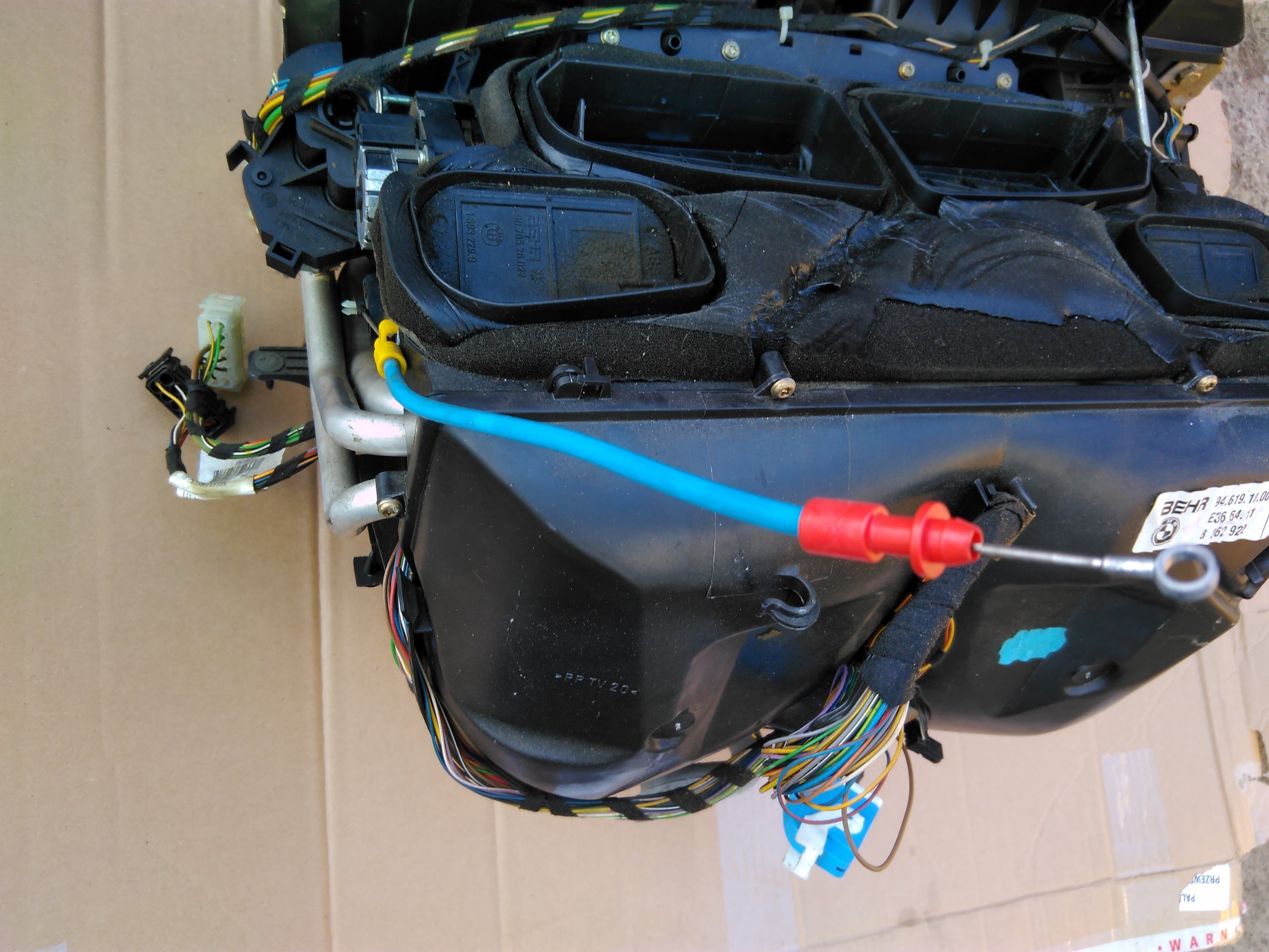 NAGRZEWNICA KOMPLETNA BMW E36 KLIMATRONIC 8362922