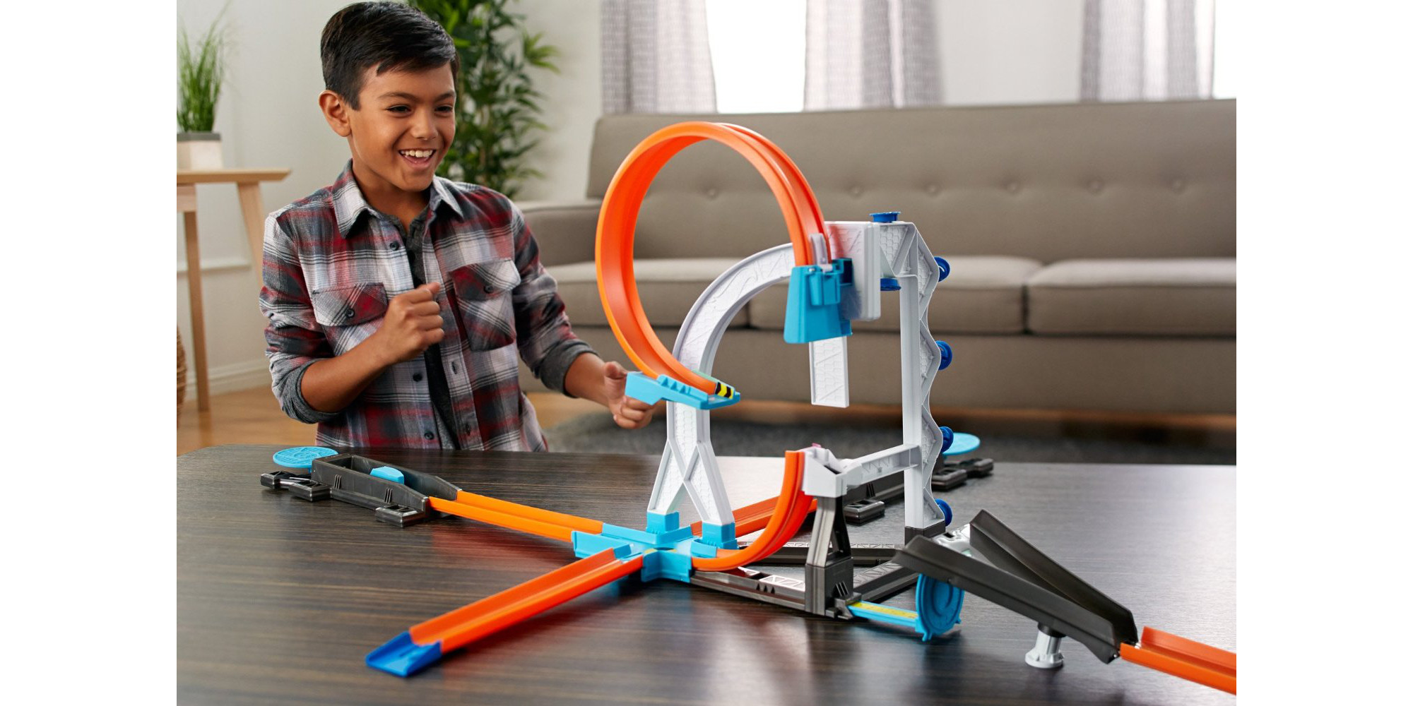 Hot wheels автотрек гонки. Трек hot Wheels конструктор трасс: мертвая петля dlf28. Трек хот Вилс 4 петли. Хот Вилс track Builder System. Hot Wheels трек билдер.