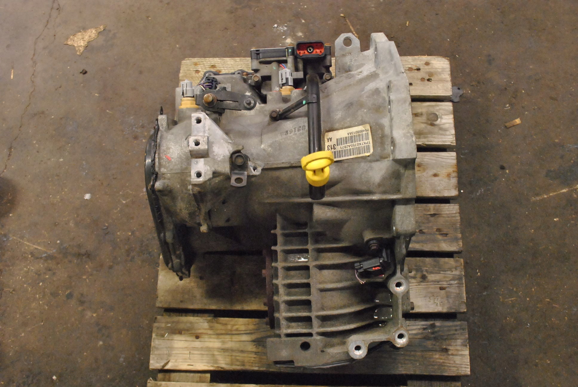 Додж коробка автомат. Додж караван 2001 акпп 3 передачи. Dodge intrepid 2 замена коробки. Акпп 62 te гидроблок. Додж коробка автомат.