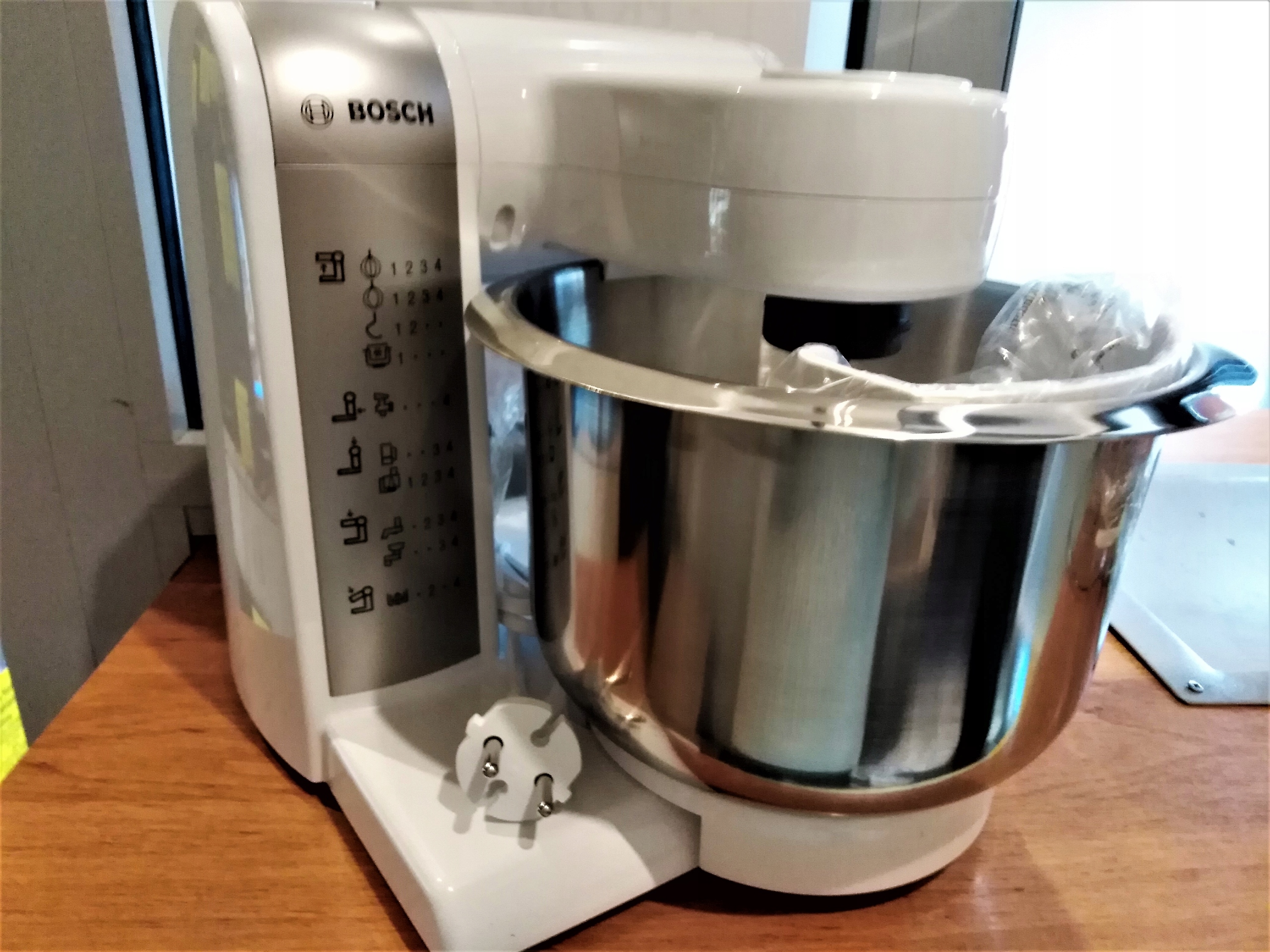 Robot kuchenny Bosch MUM 4880 - 7660903046 - oficjalne archiwum allegro