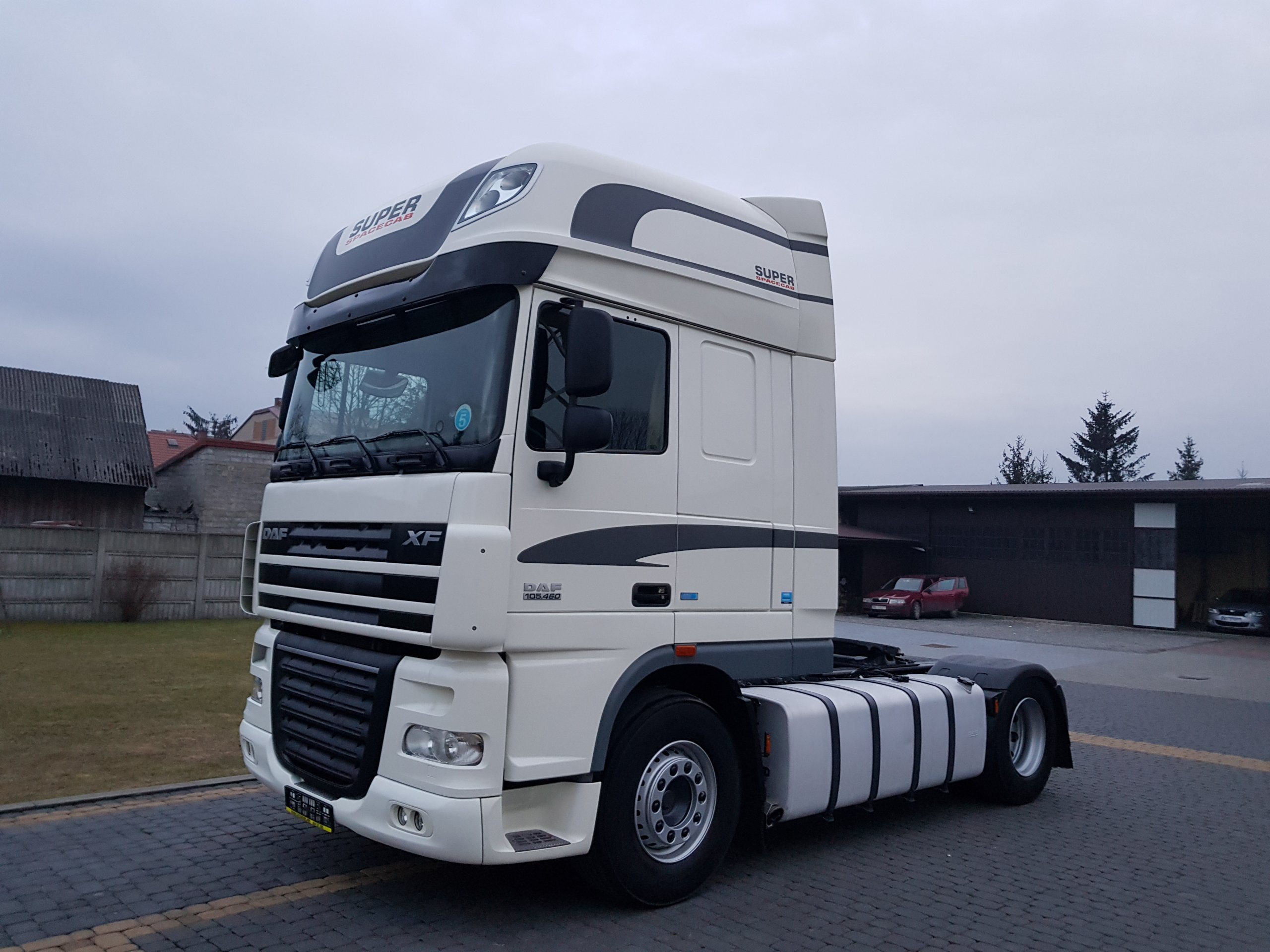 Как открыть даф 105. DAF XF 105.460. Даф 105 460. DAF fт ХF 105 460. DAF 105/460 бок van.