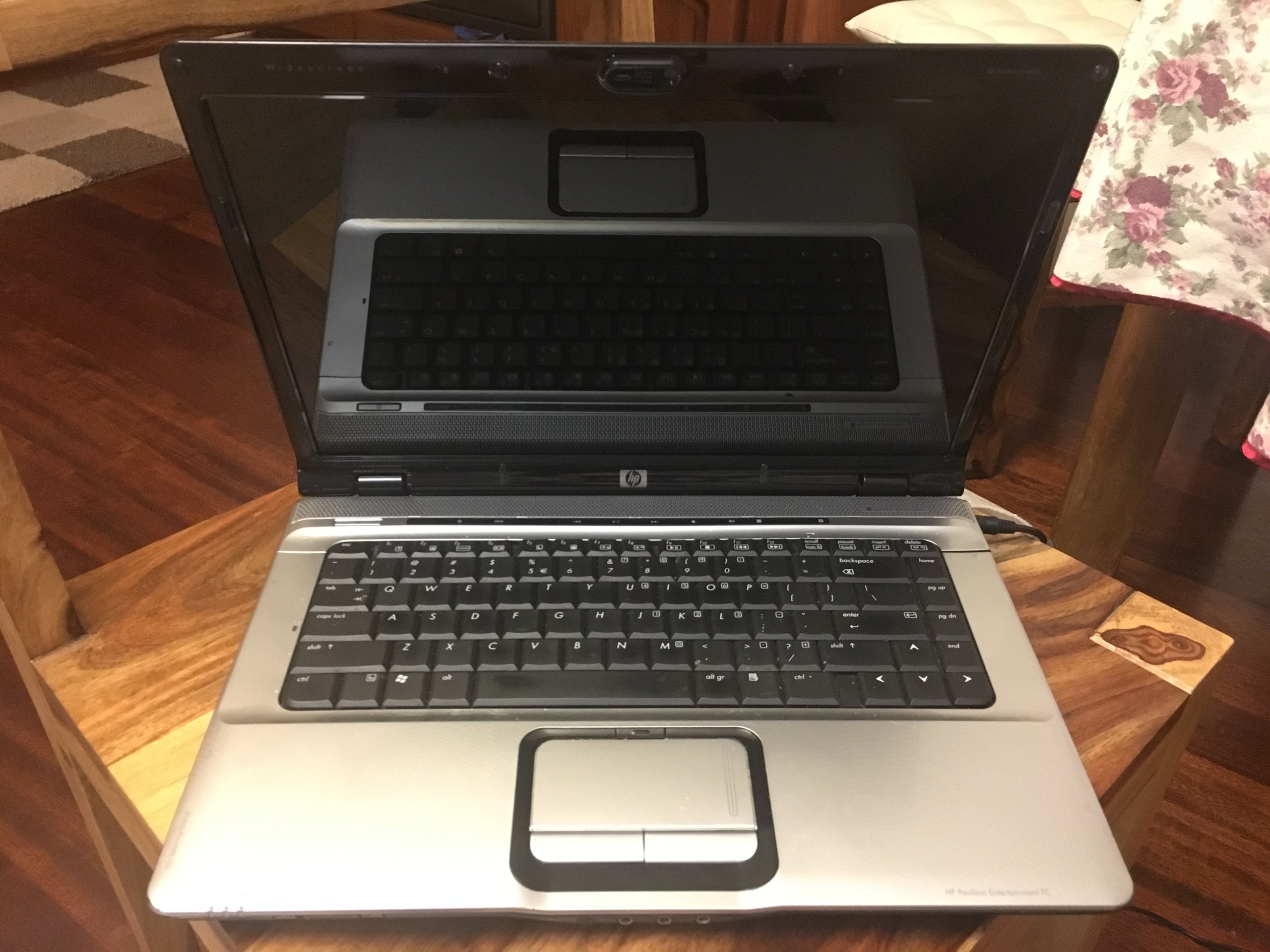 Hp dv6000 не включается