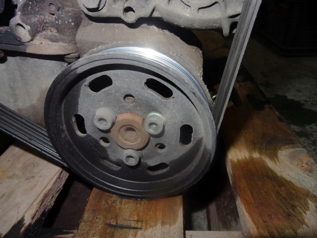 POMPA WSPOMAGANIA VW GOLF IV 1.9TDI 90KM