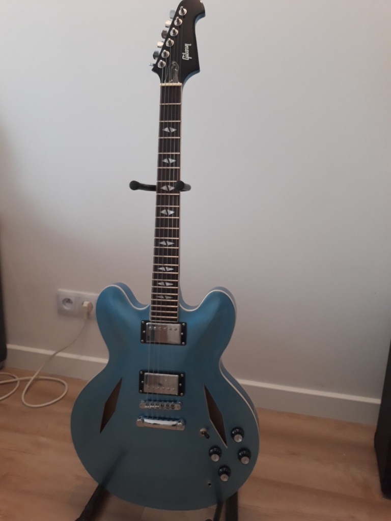 Gitara Gibson DG-335 hollowbody Grohl