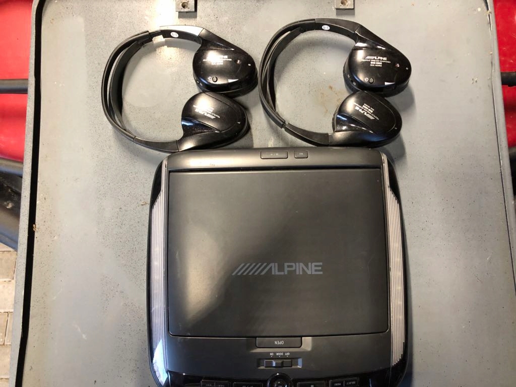 Monitor podsufitowych alpine tmx r-2000