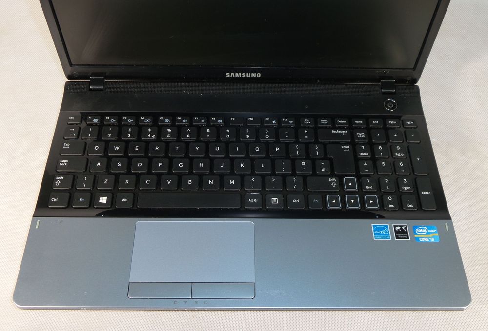 Samsung NP3530EC Core i3-2328M 2.20GHz A974 - 7181684348 - oficjalne ...