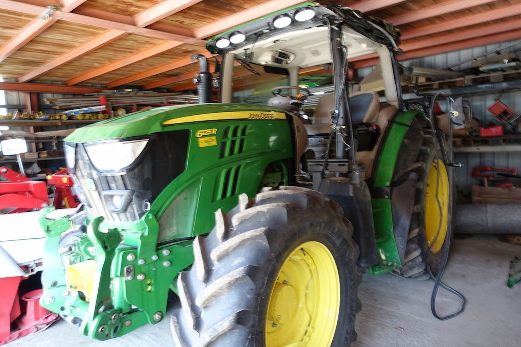 JOHN DEERE 6125 R