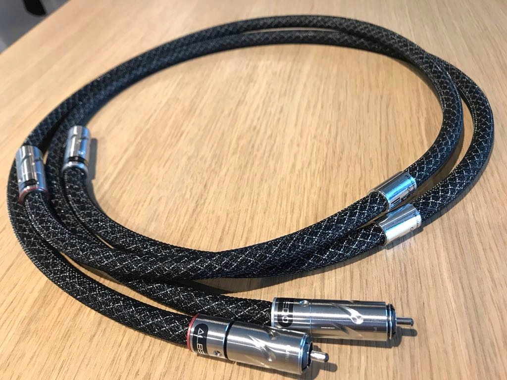 Albedo SOLID Monocrystal RCA 1M
