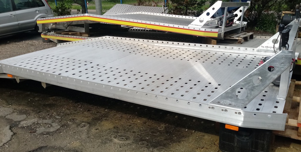 Najazd aluminiowy Sprinter 906 pod kabinę sypialną