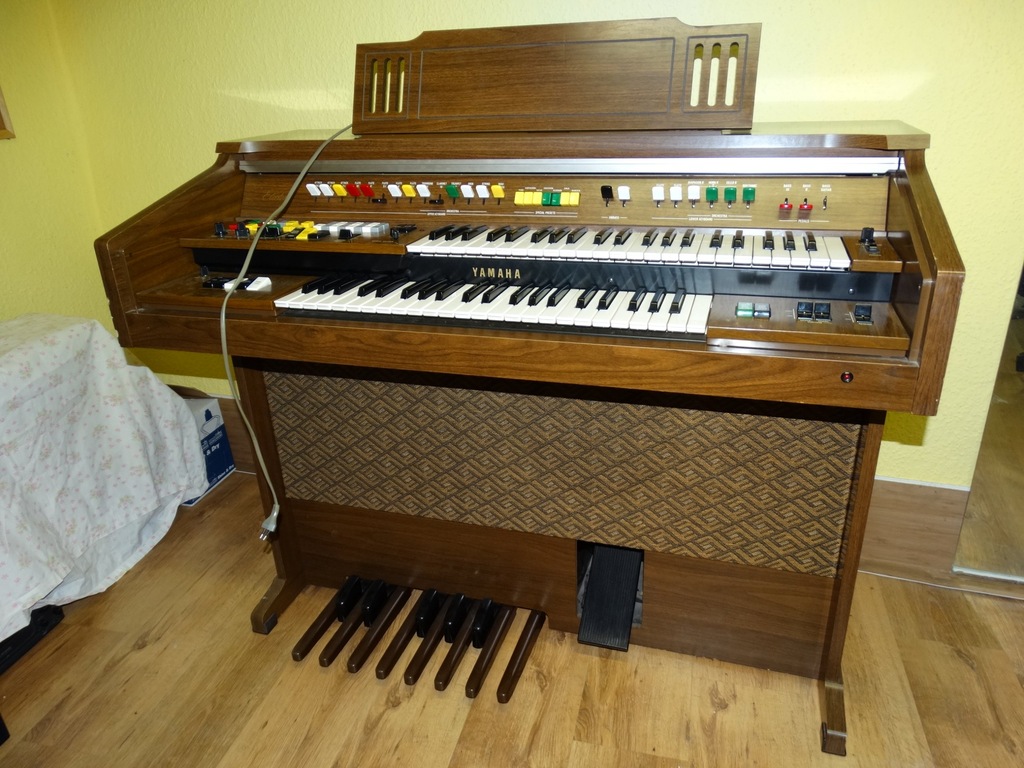 Organy Kościelne Yamaha ELECTONE B-75