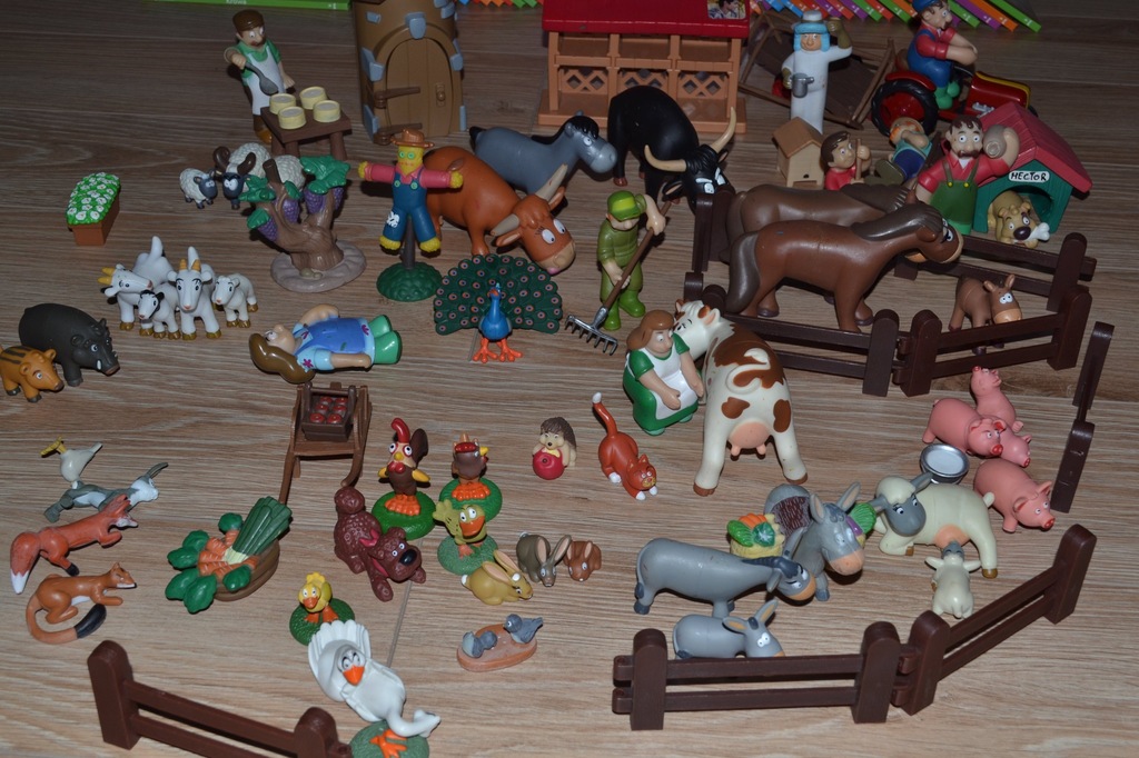 Wesoła farma firmy Deagostini 56 ksiażek +figurki 7340119786