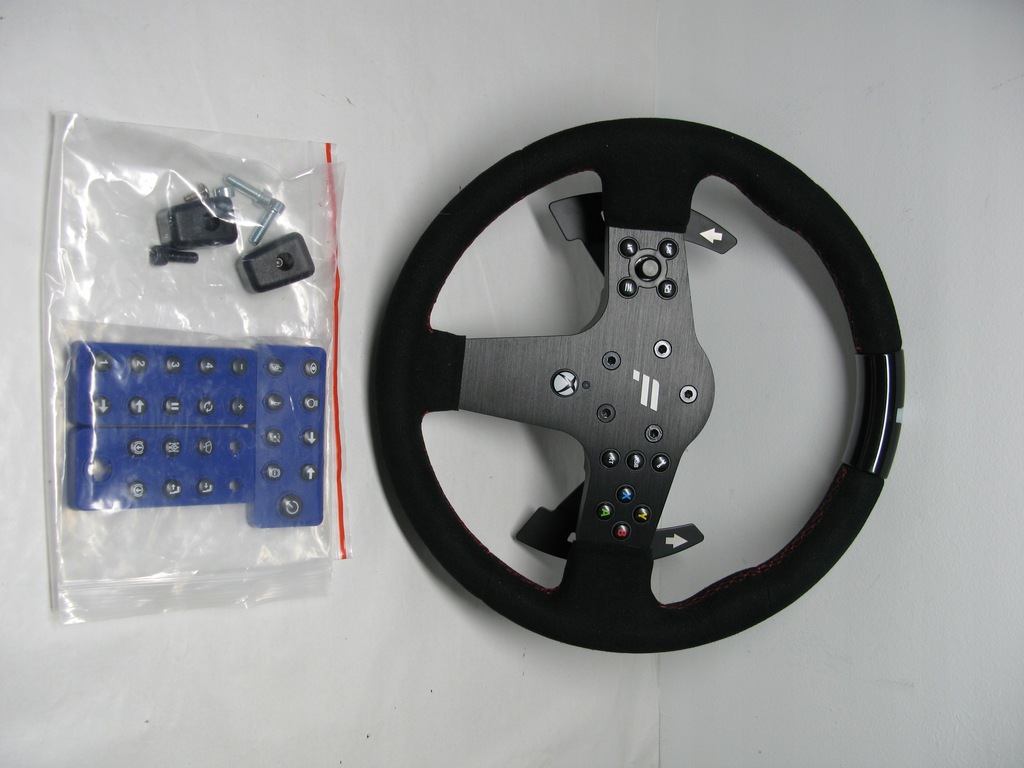 ID8244 kierownica Xbox One Fanatec