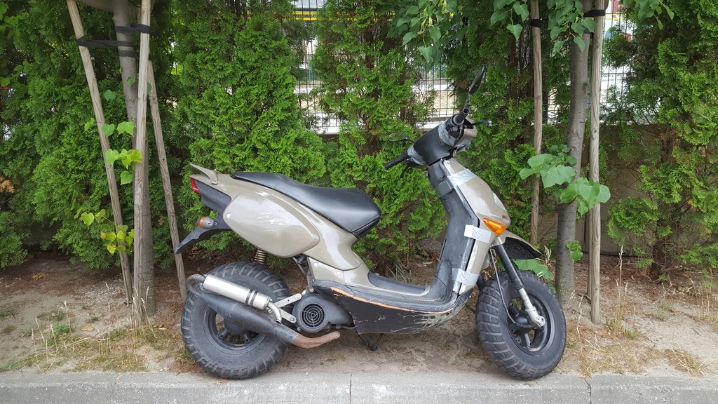 Skuter Aprilia Rally 50