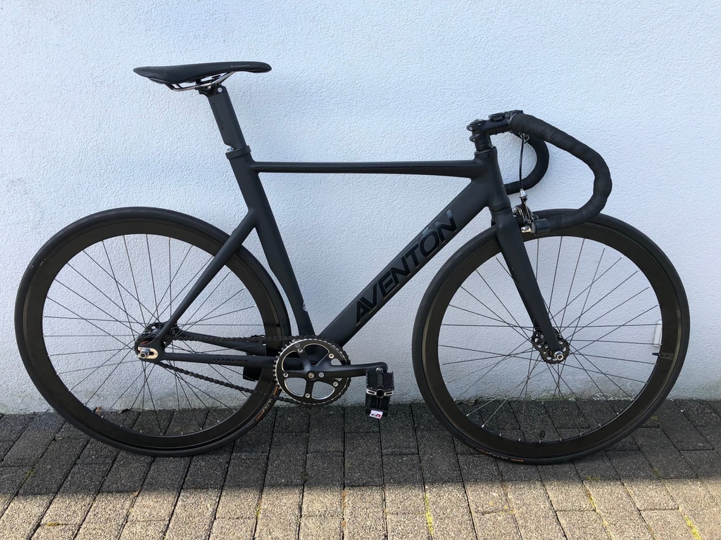 Ostre koło Aventon Mataro Low