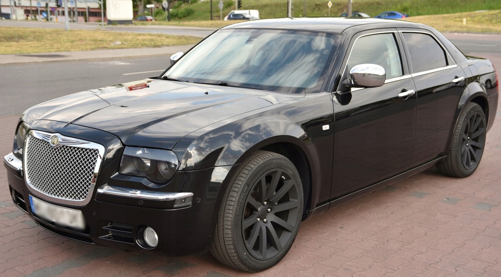 Chrysler 300C udokumentowany przebieg wersja na EU