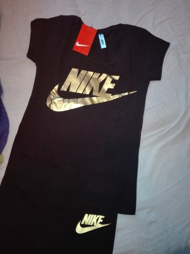 Komplet Nike rozm.S/M legginsy i koszulka kr.rekaw