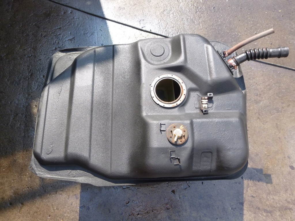 Zbiornik Paliwa Bak Toyota Land Cruiser 100 4.7