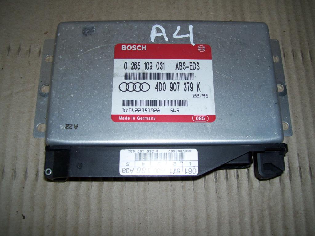 Audi A4 B5 moduł sterownik ABS EDS  4D0907379K