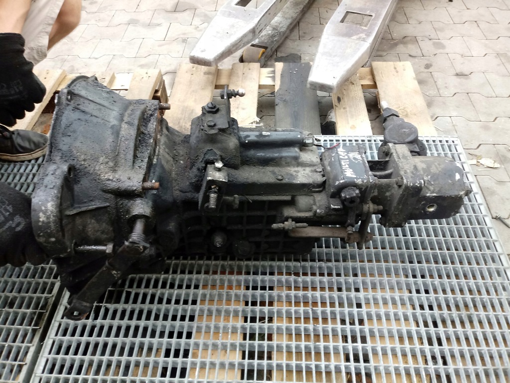 SKRZYNIA BIEGÓW MANUALNA MULTICAR M25 POMPA