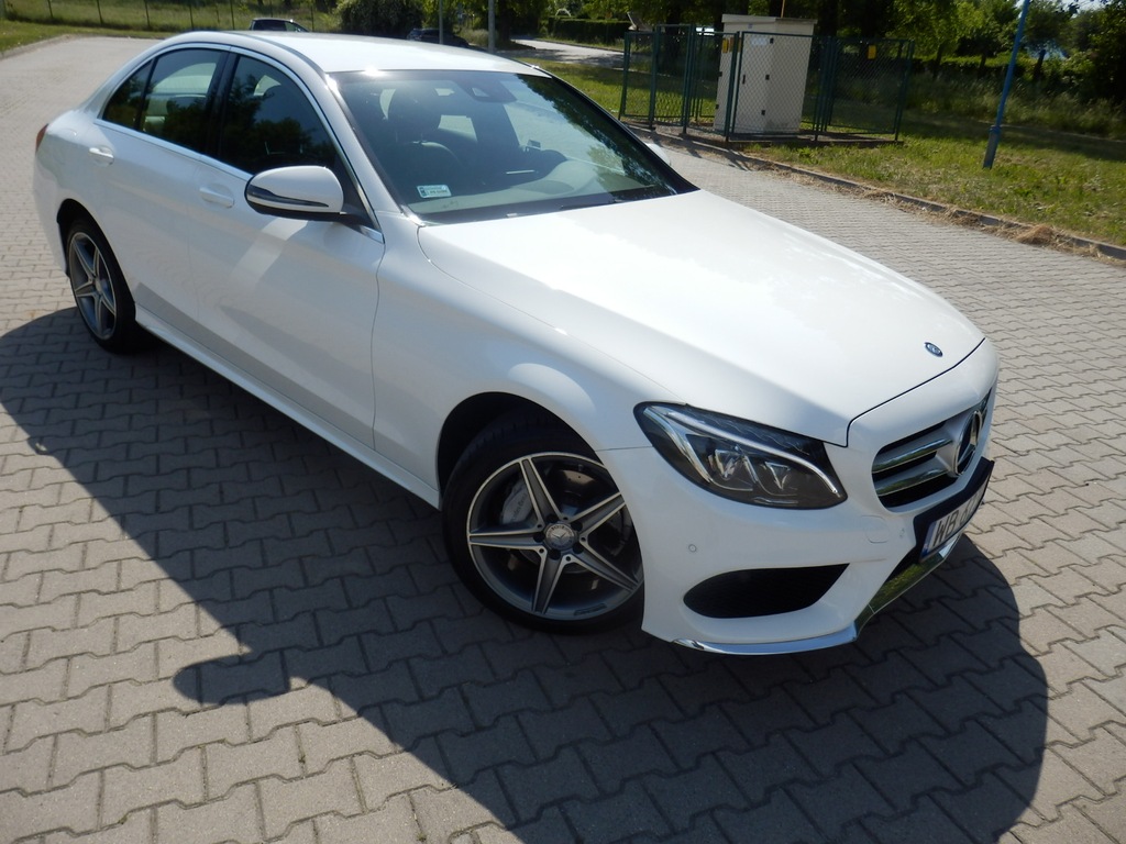 MERCEDES C200 4MATIC_BIAŁY_BEZWYPADEK_PAKIET AMG