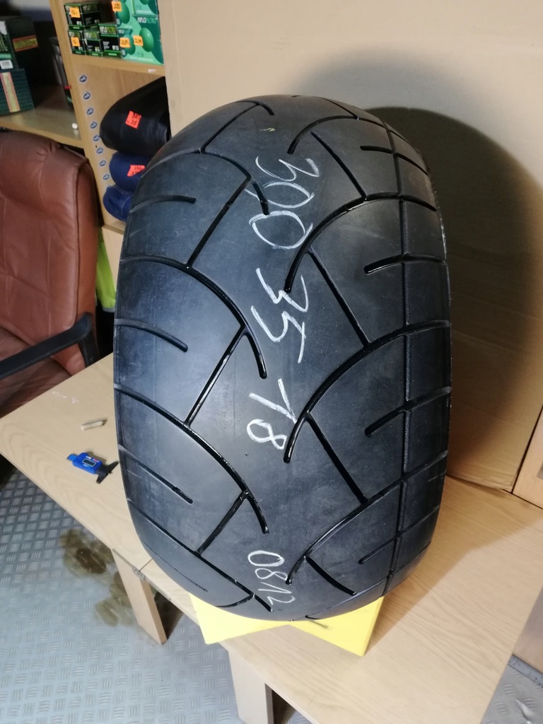 Opona motocyklowa 300/35-18 tył Metzeler me 880