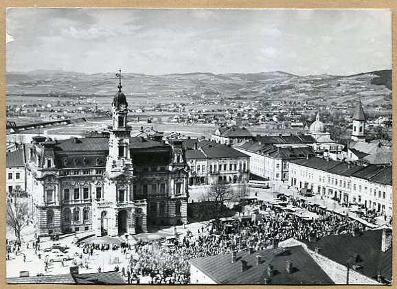 NOWY SĄCZ -- Rynek - Ratusz - targowisko