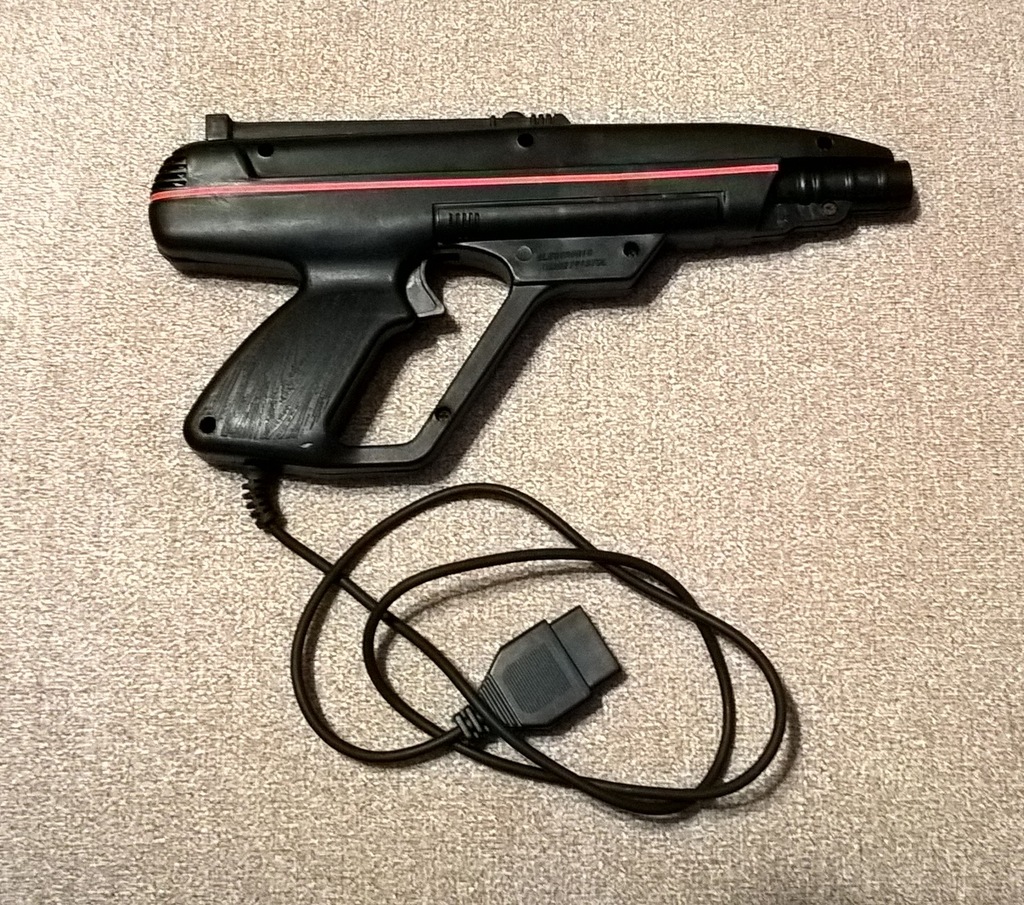 PEGASUS(?) / pistolet do gier