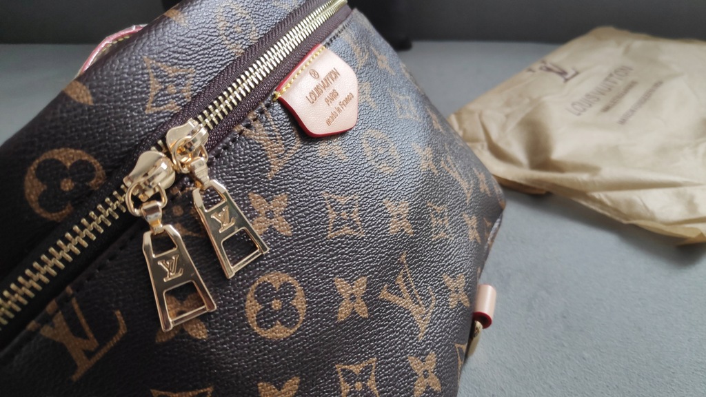 Fabrycznie nowa z metką Autentyczne akcesoria do torebki LOUIS VUITTON  Monogram