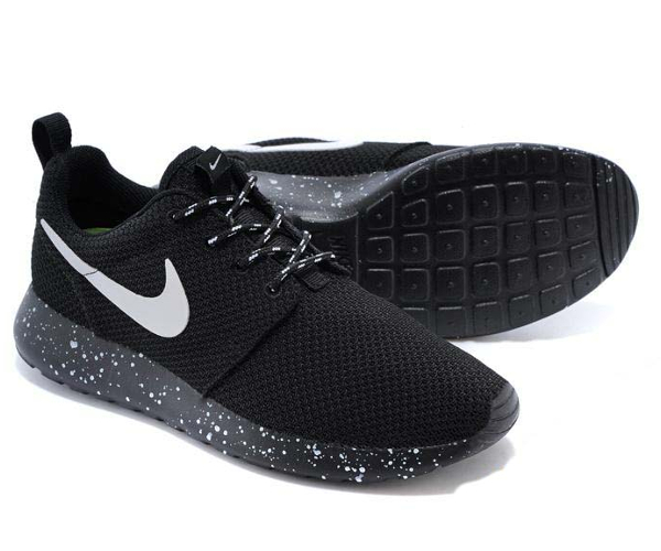 nike roshe run oreo