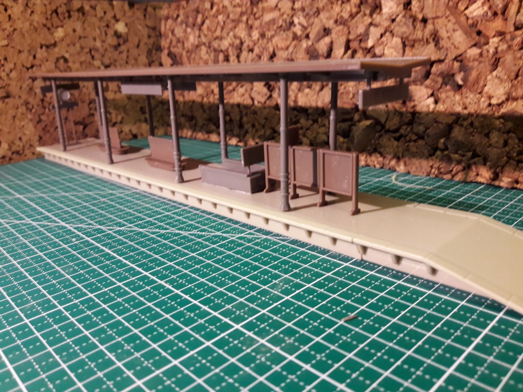 Peron H0 /kolejki-makieta piko-roco itp/H0