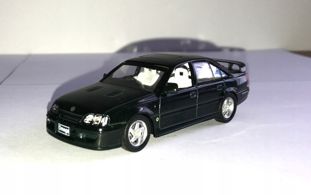 OPEL LOTUS OMEGA 1:43