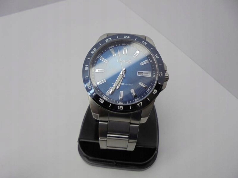 ZEGAREK MĘSKI LORUS PC32-X077 WR100