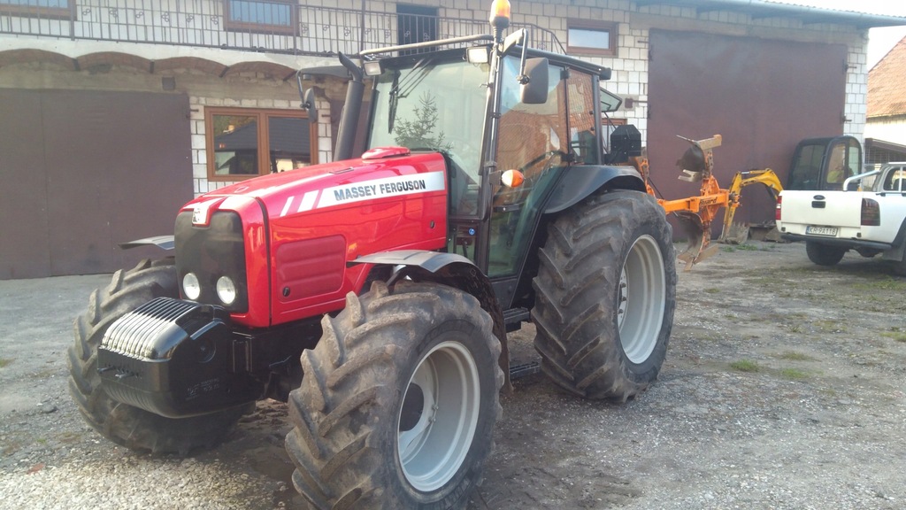 Massey Ferguson 4445,3600 motogodzin