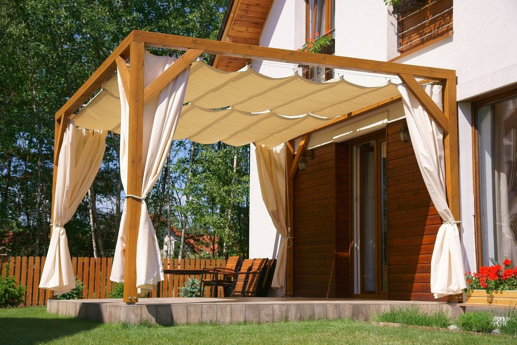 OGRODOWA PERGOLA + SYSTEM ZWIJANEGO ZADASZENIA