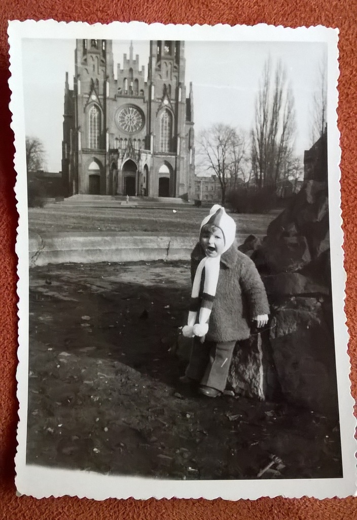 stare zdjęcie Żyrardów kościół PRL 1975 r.