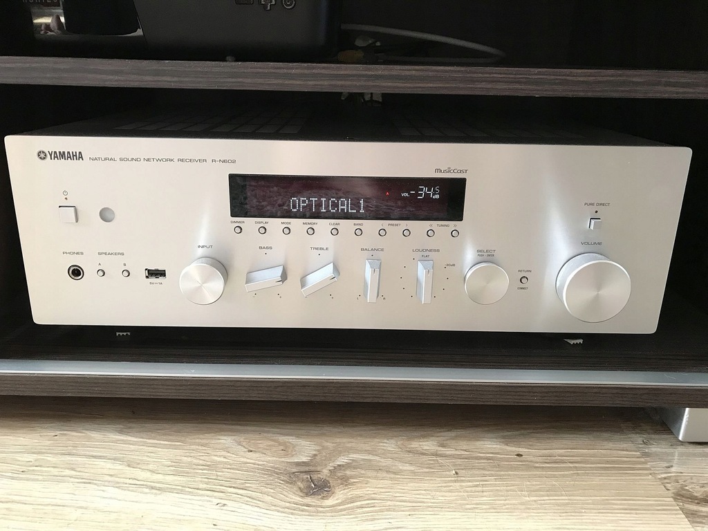 Amplituner stereo Yamaha RN-602 srebny AHP 2 GOLD