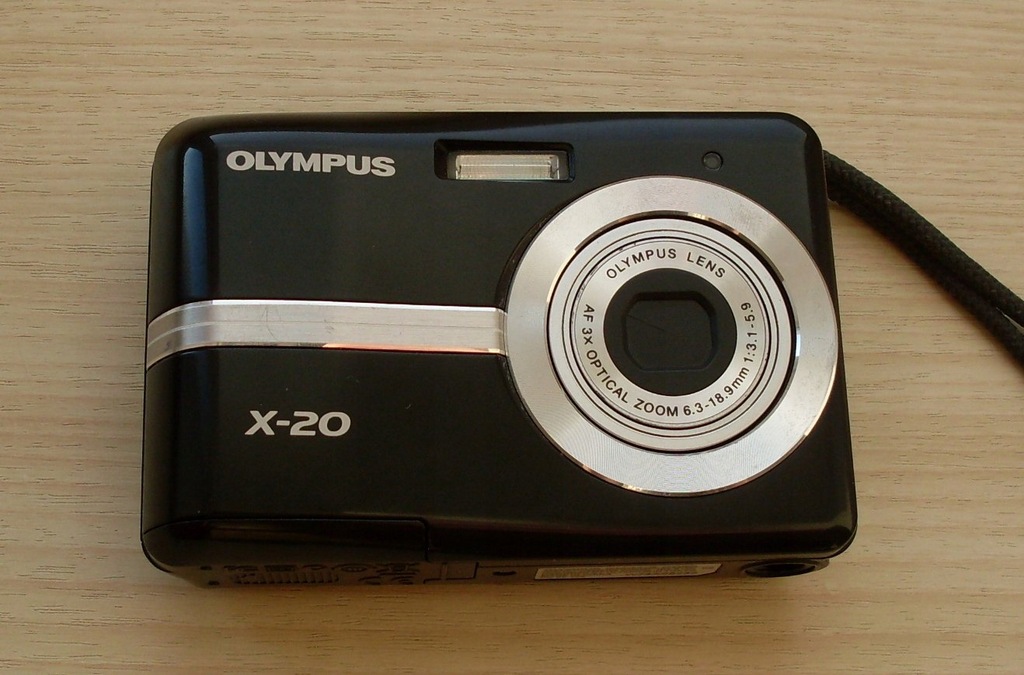 OLYMPUS X-20 10Mpix +karta XD 2GB M+